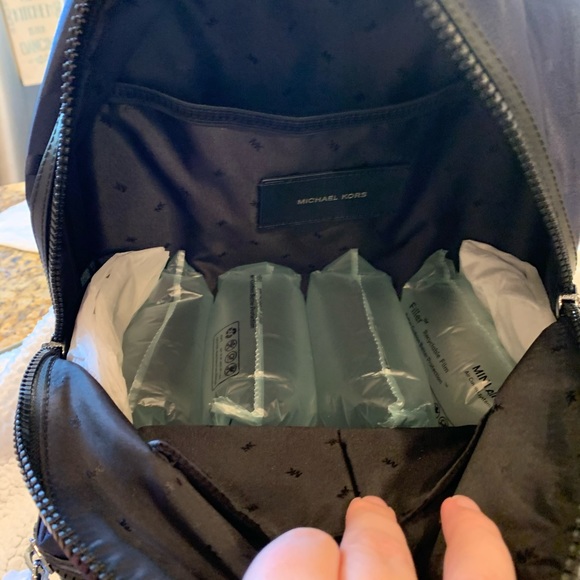 Mk backpack - Picture 4 of 6